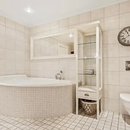 Freya With Stunning Sea View Villa