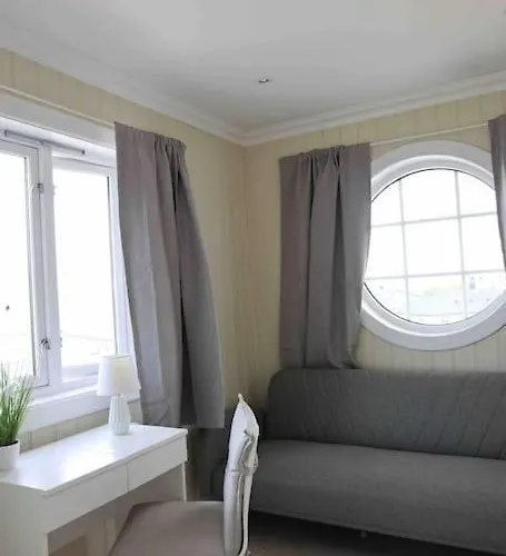 Freya With Stunning Sea View Villa